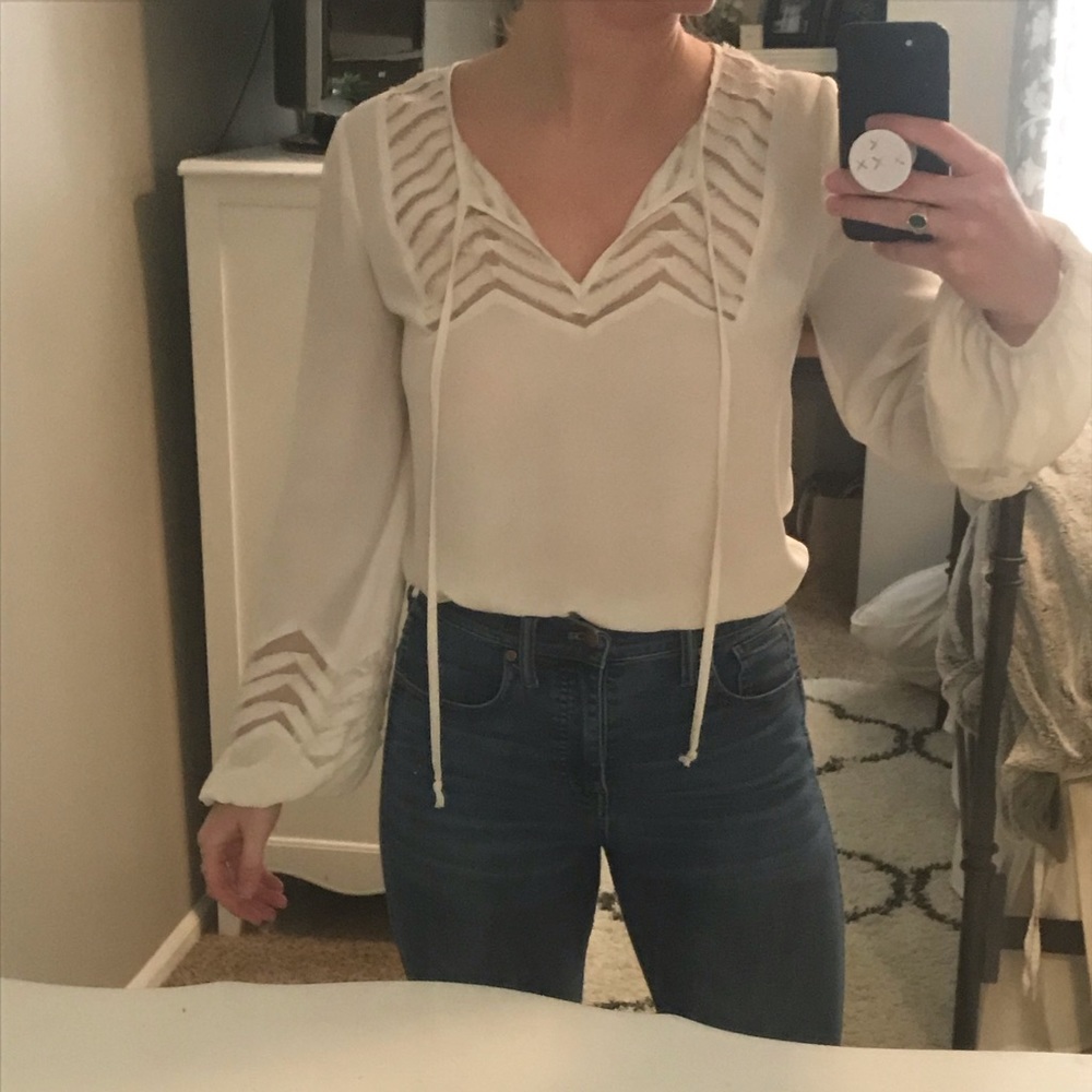 White long sleeve chiffon top